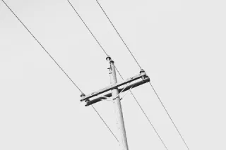 Implementing Saga pattern with stateful micro-services for failure management in distributed systems